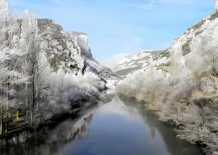 בית נופש Spacious House In Merindad De Valdivielso Quintana de Valdivielso