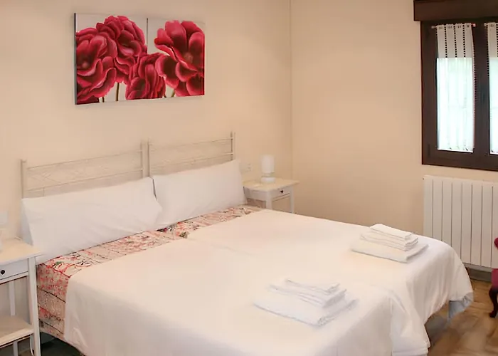 Spacious House In Merindad De Valdivielso בית נופש Quintana de Valdivielso